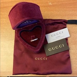 Gucci Ring 18k Size 6